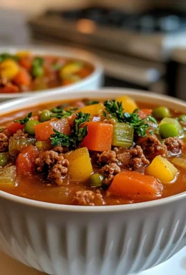 Comforting Hearty Ground Beef Vegetable Soup Recipe for Cozy Nights