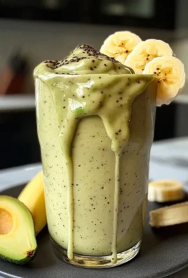 Creamy Avocado Banana Smoothie